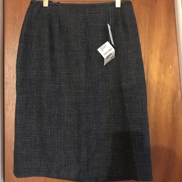 NWT Larry Levine 3PC Jacket, Skirt Pantsuit Set - Picture 3 of 6